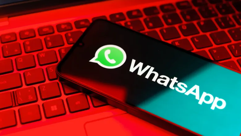 WhatsApp logo on a phone thumbnail