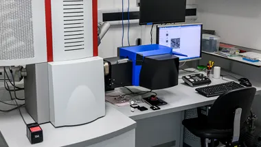 Tescan MIRA 3 SEM Delmic CL