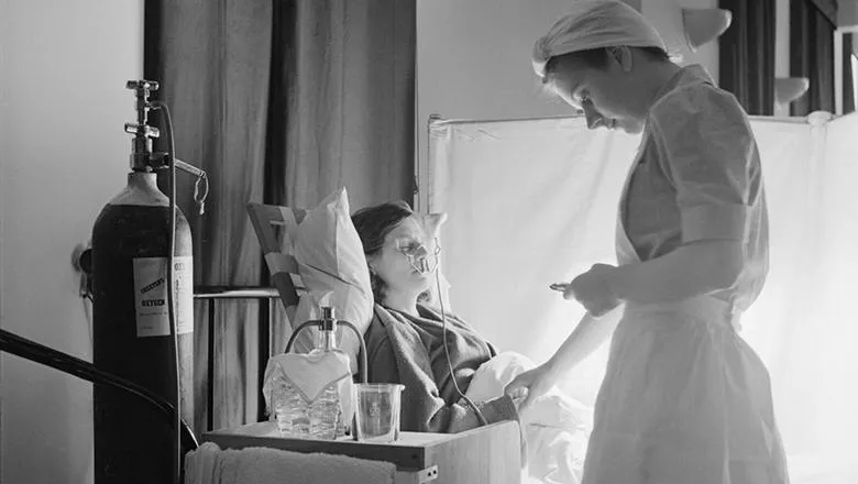 Student nurse life at St Helier Hospital, Carshalton, Surrey in 1943. Wikimedia Commons