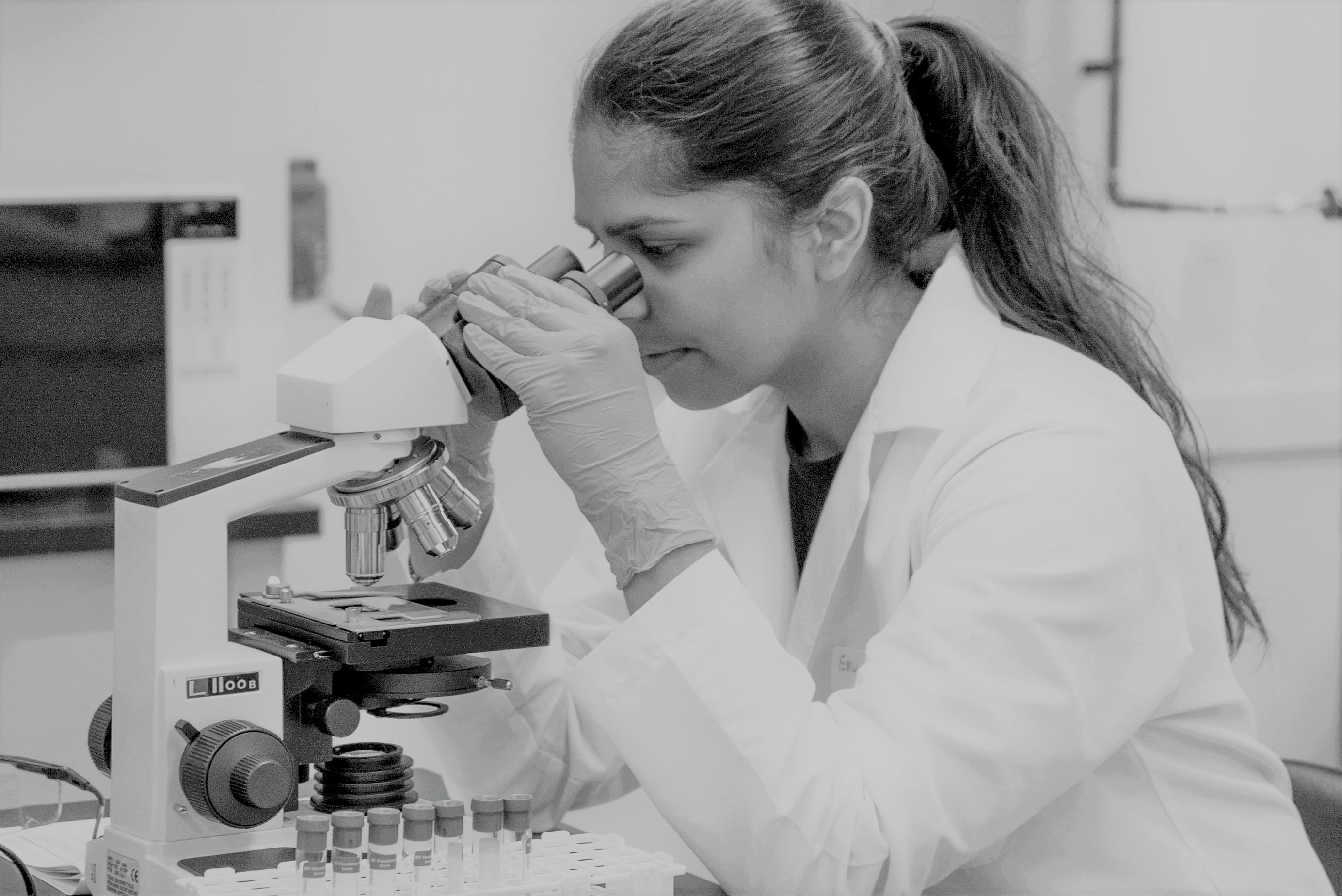 scientist-fem-blackandwhite-2