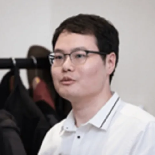 Liucheng Guo