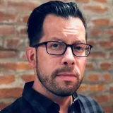 Dr David Ucko