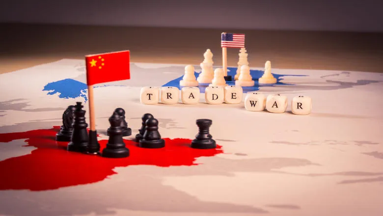 US/ China trade war with chess pieces