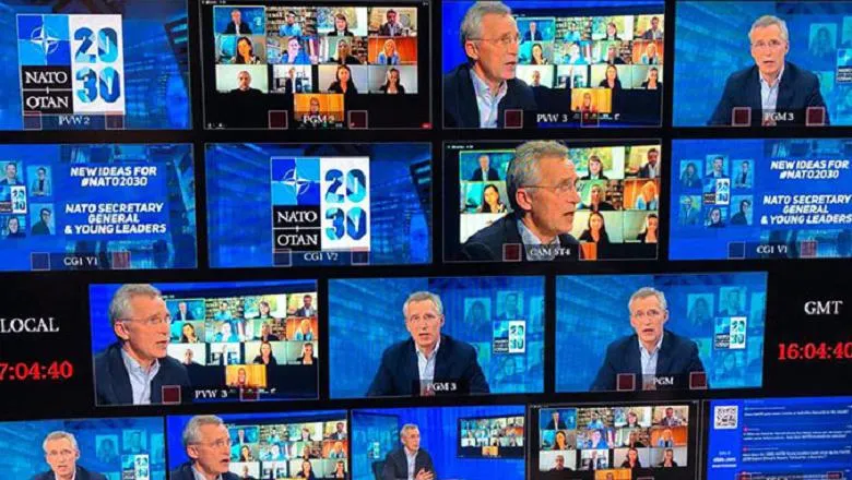 Multi screen image