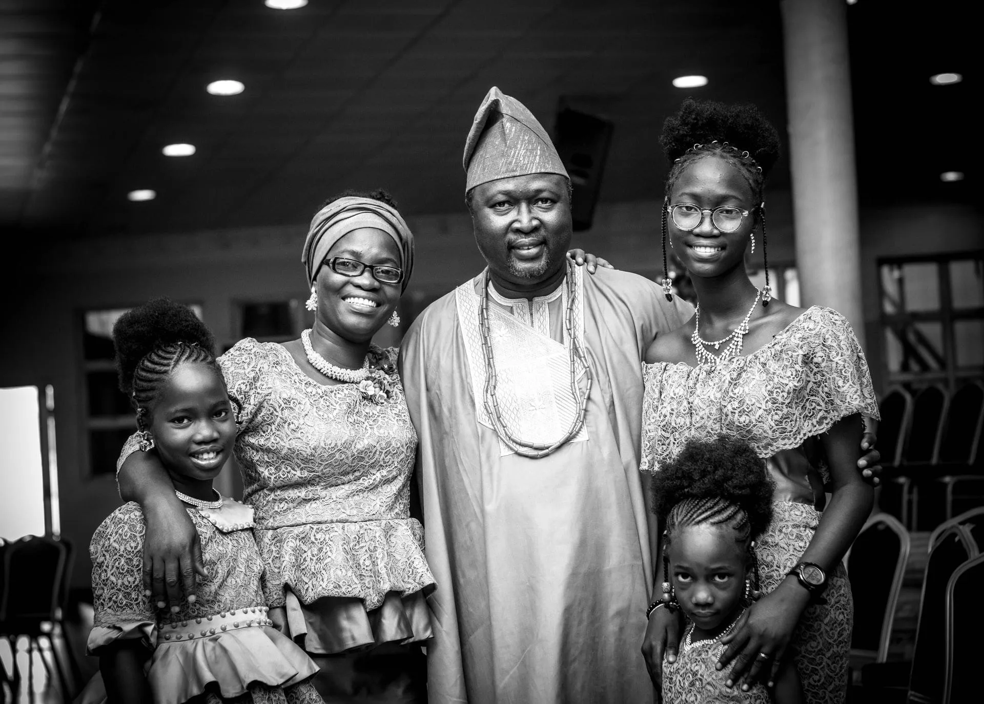 African family_iyin-john-onaeko-oljsSML_4kc-unsplash