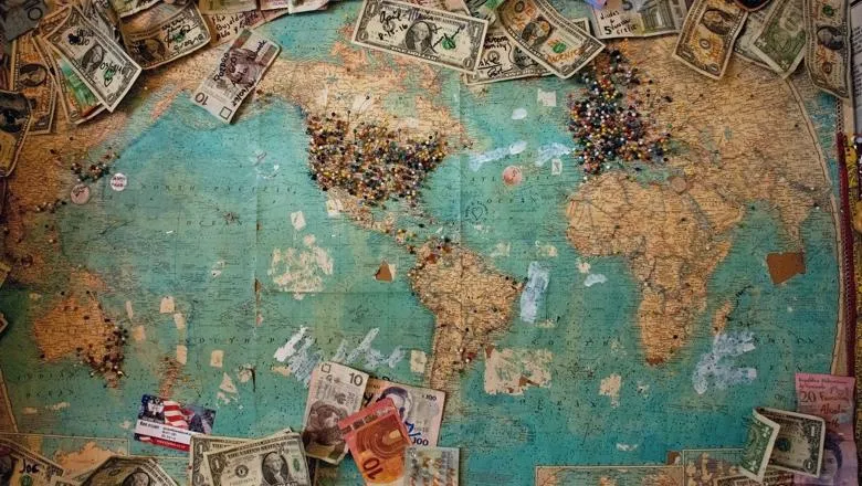 global money map_christine-roy-unsplash