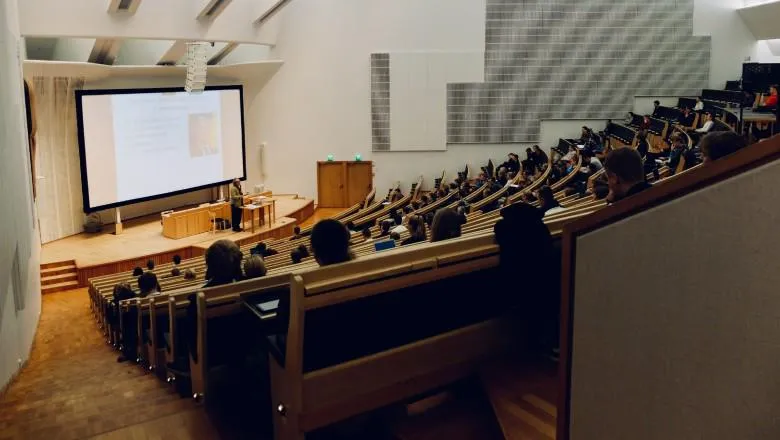 Students in lecture theatre - by dom fou - 780x440