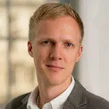 Christopher-Holmes160