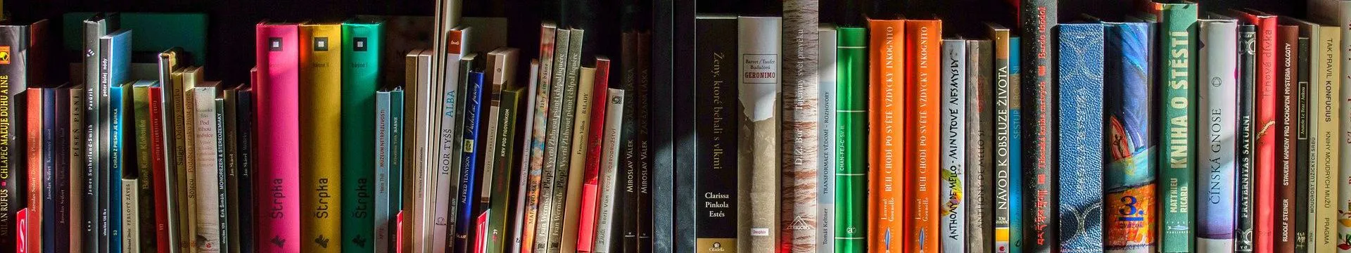 books-1204029_1920