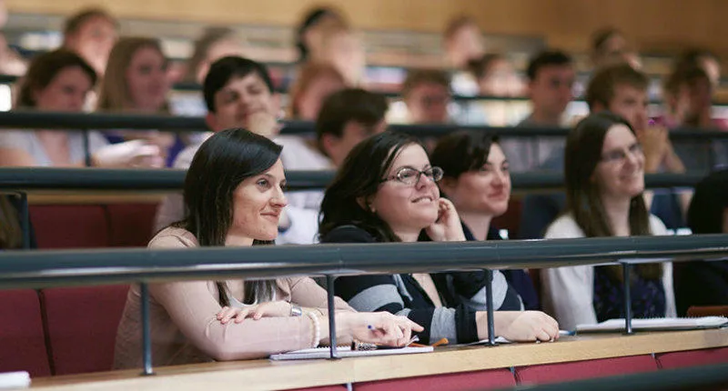 female-students-lecture-feature