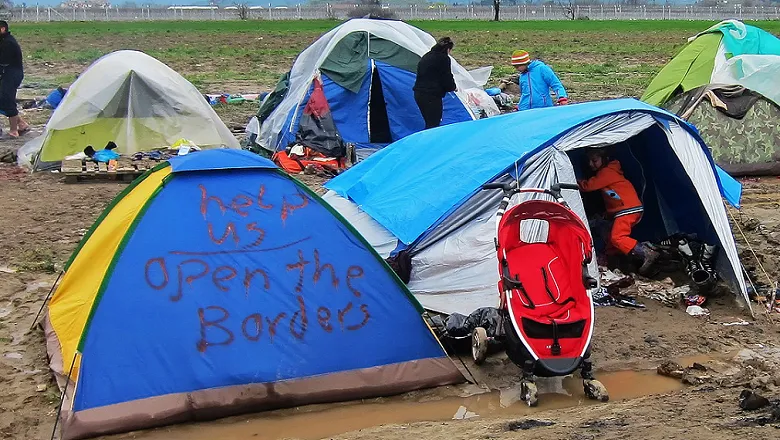 Migration refugee tents PROMO 780x440