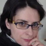 Dr Aura Sabadus