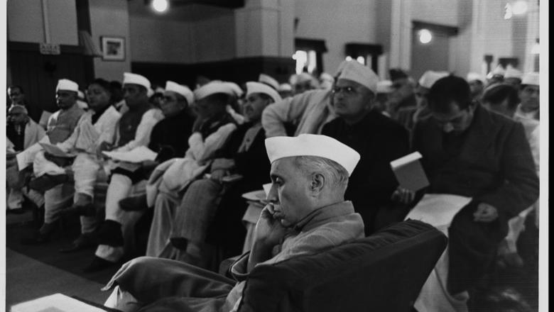 Jawaharlal Nehru in the foreground with several other Indian political leaders in the background