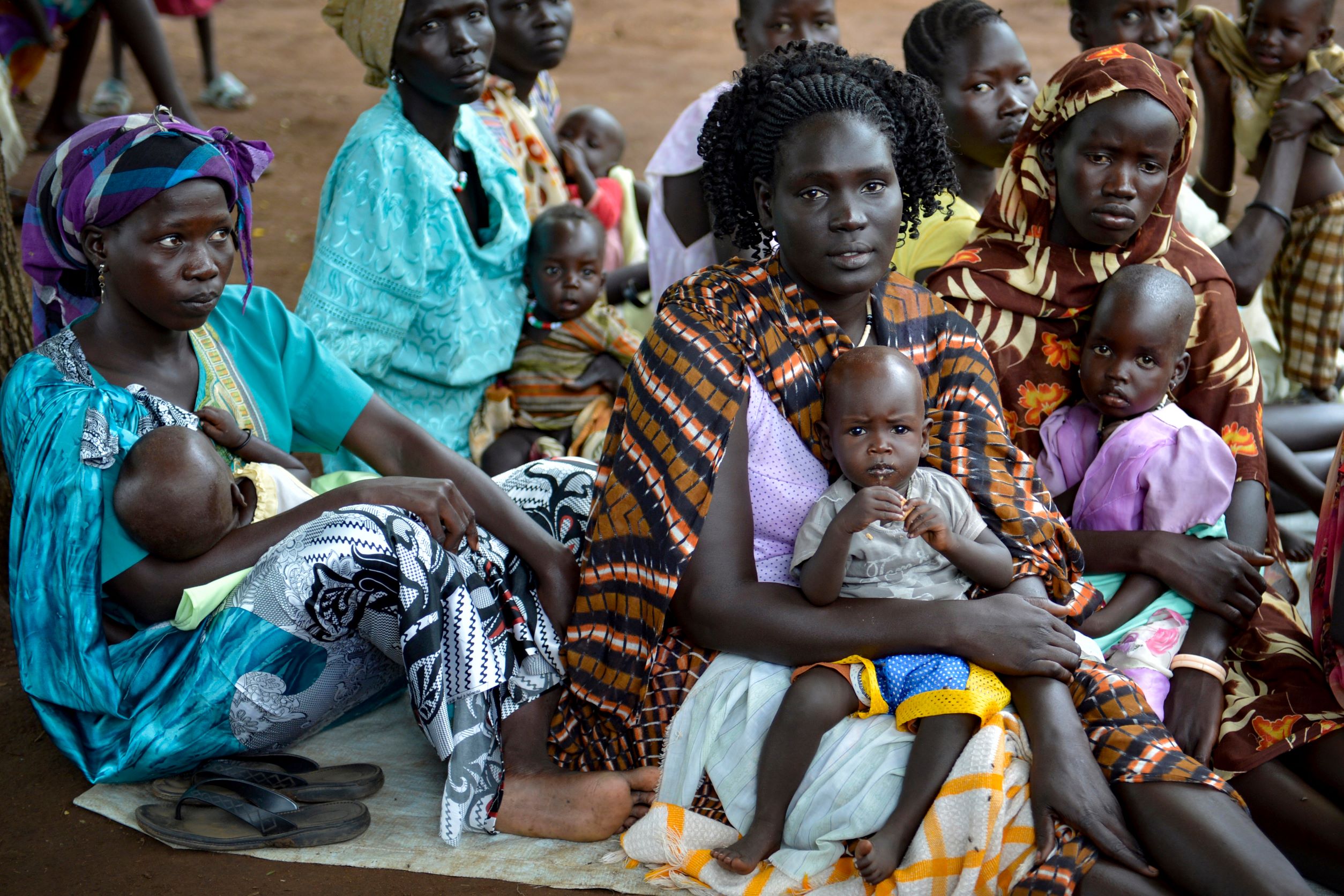 A group of women refugees from South Sudan with their toddlers