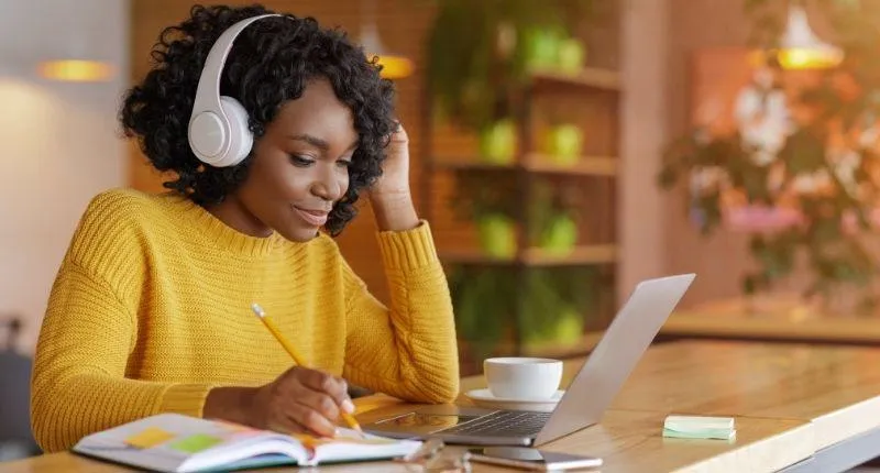 student-on-laptop