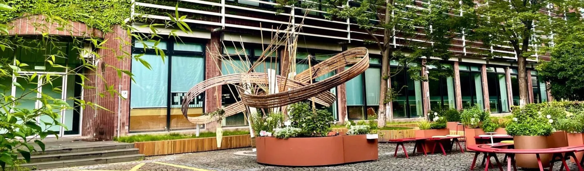 Tongji University hero (taken by Hongfen Zhou)